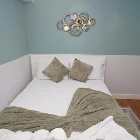 Beautiful Apartment In Sussex Garden